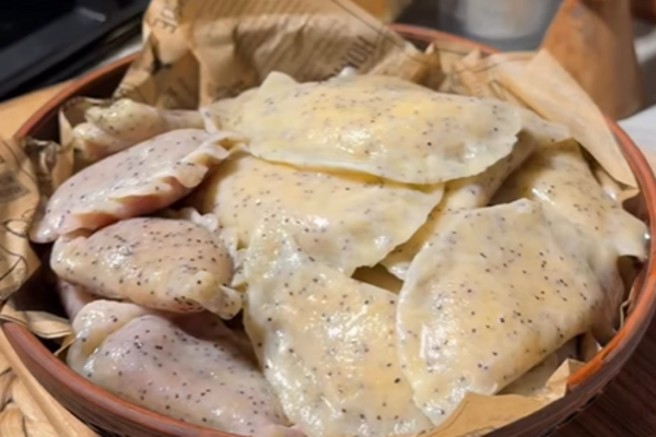 Вареники с маком и творогом