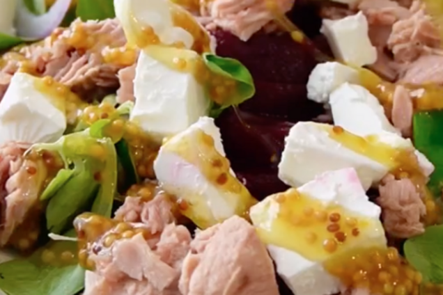 Салат из свеклы и тунца