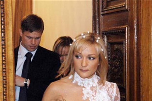 И в долгий путь, на долгие года...