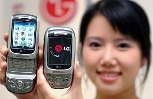 LG Electronics показывает телефон под управлением ОС SavaJe