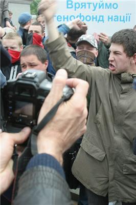 Как любители "травки" устраивали Майдан на Крещатике. Фоторепортаж