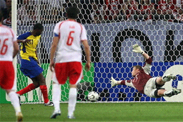 Польша 0 - 2 Эквадор >> Первая сенсация ЧМ-2006!