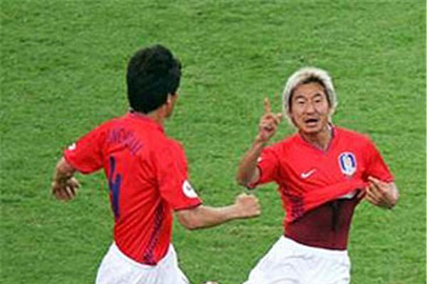 Корея 2-1 Того. Фоторепортаж