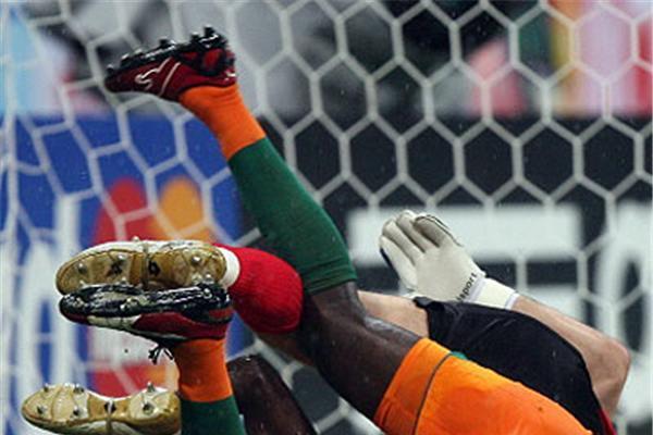 Кот д'Ивуар 3-2 Сербия и Черногория >> Фоторепортаж