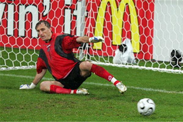 Кот д'Ивуар 3-2 Сербия и Черногория >> Фоторепортаж