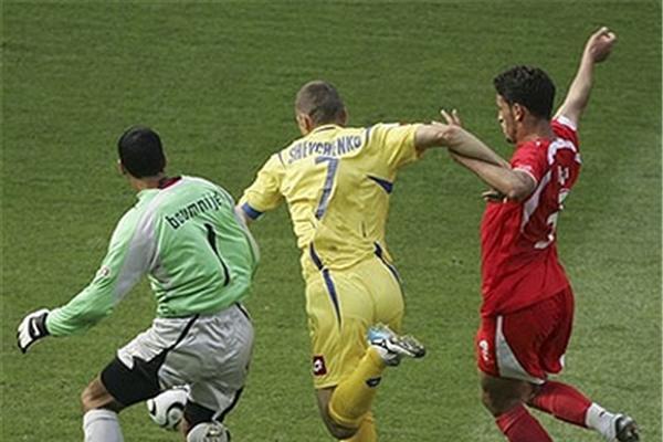 Украина 1-0 Тунис >> Фоторепортаж. Тайм 2