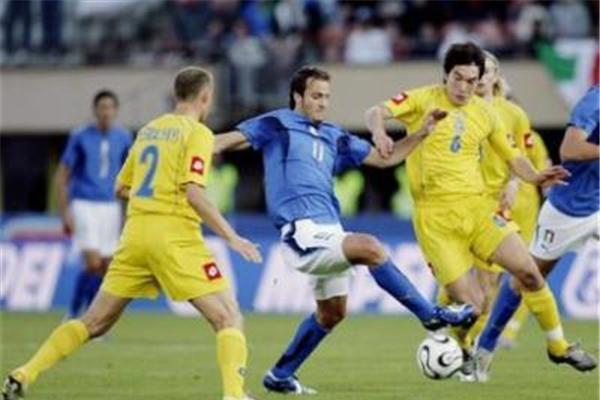 Украина 0 - 0 Италия >> фотообзор