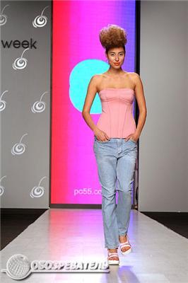 UFW: модний показ на букву X'U