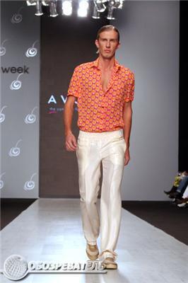 UFW: модний показ на букву X'U