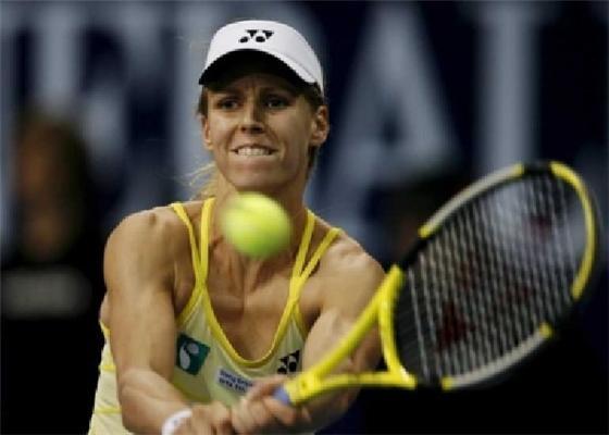 Девочки и мячики