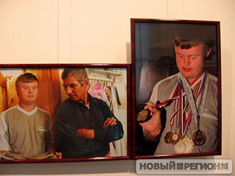 В столице открыли гуманистическую выставку