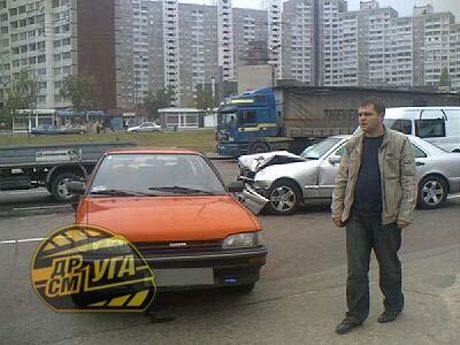 На Заболотного столкнулись три иномарки. Есть пострадавшие