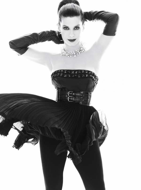 Сандра Баллок - леди в черном