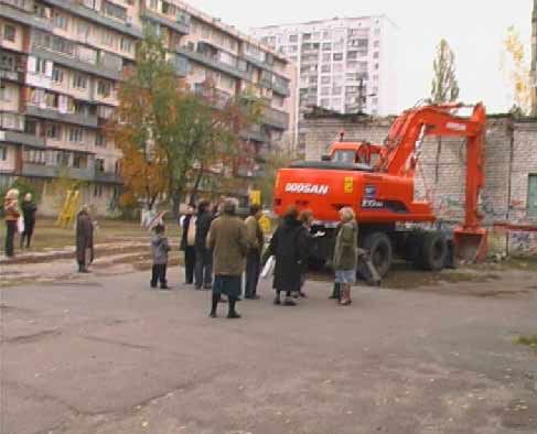 Очередное строительство на многострадальной улице