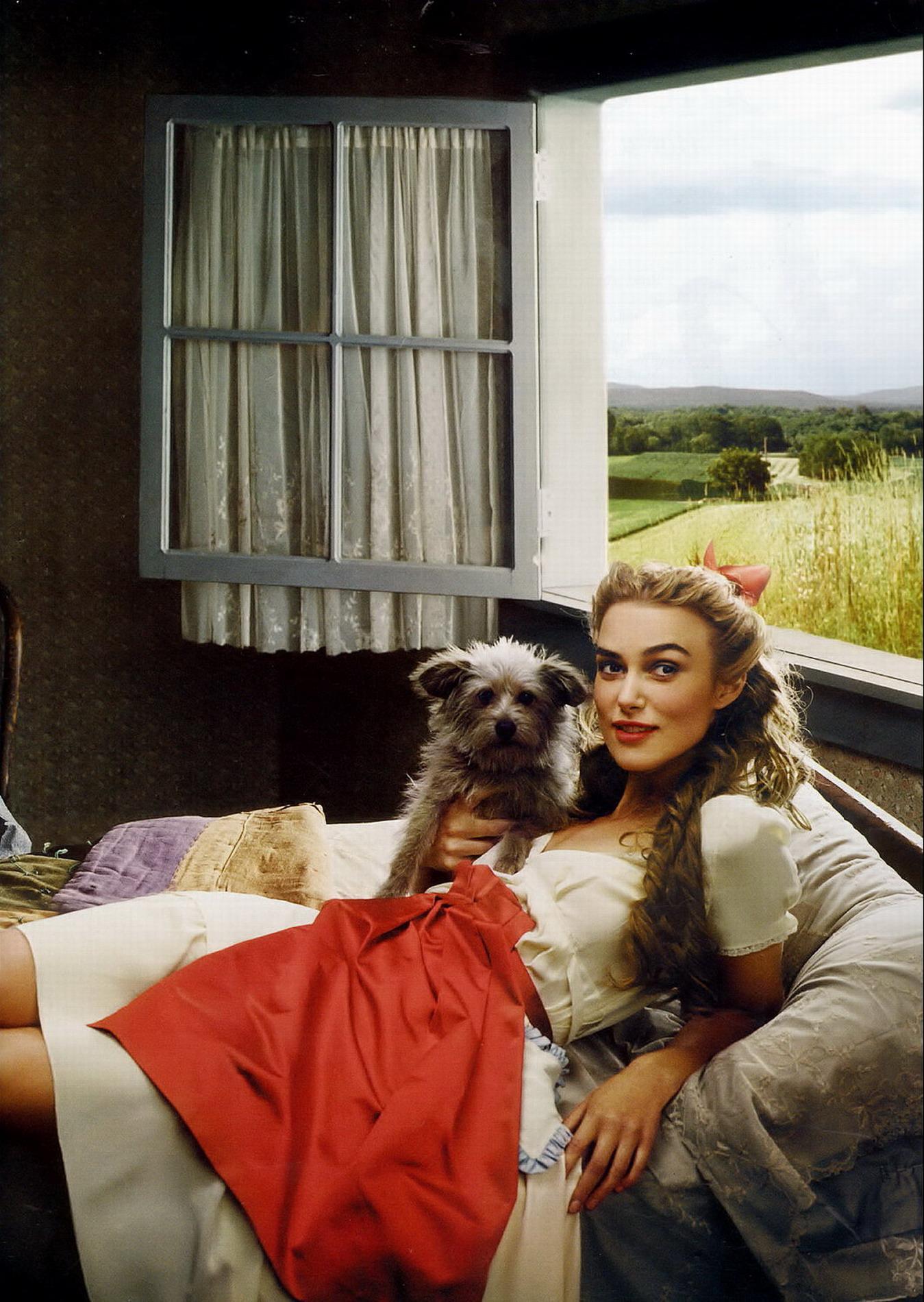 Кейру Найтли унесло ураганом