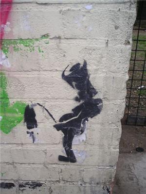 Граффити дня. Потрясающие граффити от Banksy. ФОТО