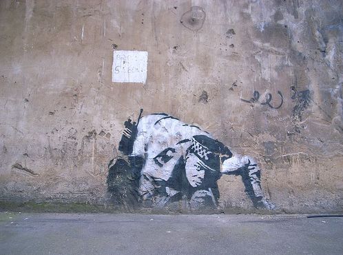 Граффити дня. Потрясающие граффити от Banksy. ФОТО