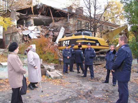 На Пушкинской избили защитников детского садика (фото)