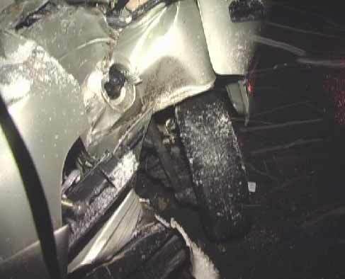 "Деу" врезался в фонарный столб