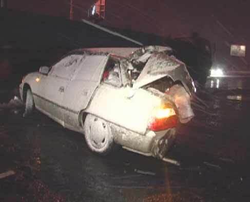 "Деу" врезался в фонарный столб