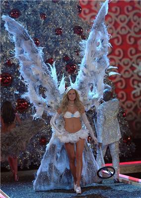 Victoria's Secret Fashion Show. ФОТО МЕГАсексі білизни