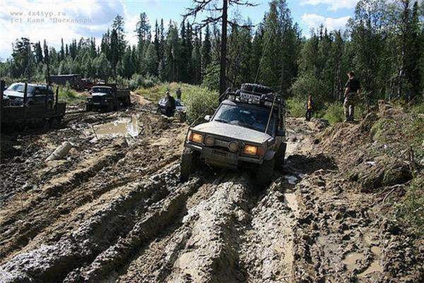 Чи є життя за Мкадом? Схоже, вона там закінчується. ФОТО