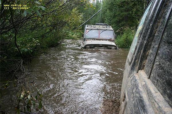 Чи є життя за Мкадом? Схоже, вона там закінчується. ФОТО