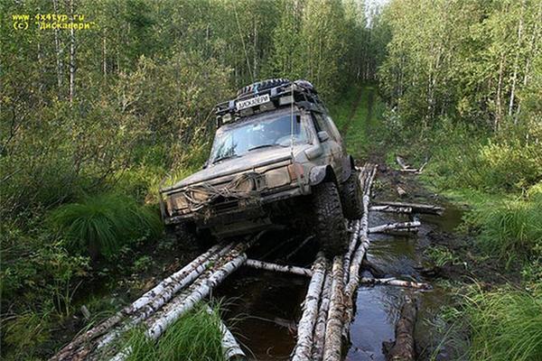 Чи є життя за Мкадом? Схоже, вона там закінчується. ФОТО