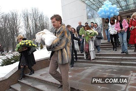 Наследника Пономарева забрали из роддома