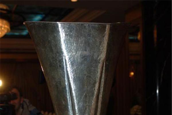 "Севилья" попрощалась с Кубком УЕФА