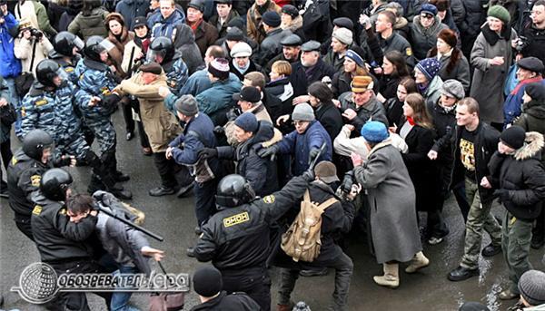 Революция в Питере. Милиция проводит аресты. ФОТОРЕПОРТАЖ