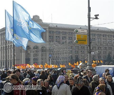 На мітингу Януковичу було замало однієї партнерки 