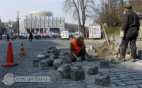 На мітингу Януковичу було замало однієї партнерки 