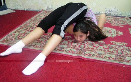 Тренировка китайских гимнасток. 15 ФОТО