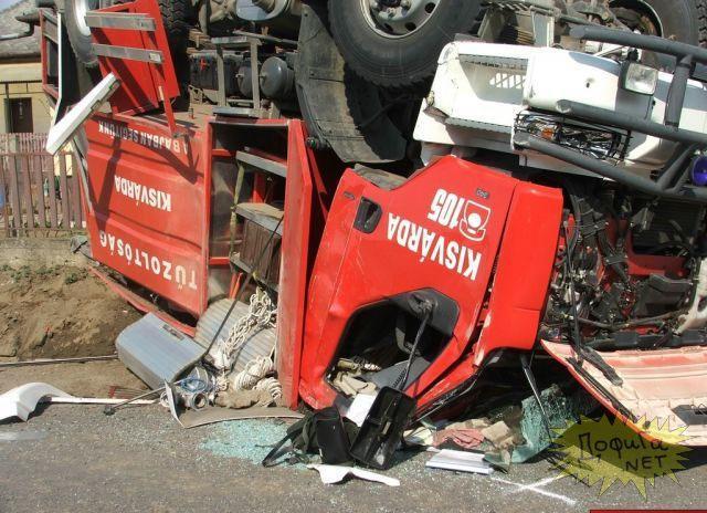 Серьезная авария на ровном месте