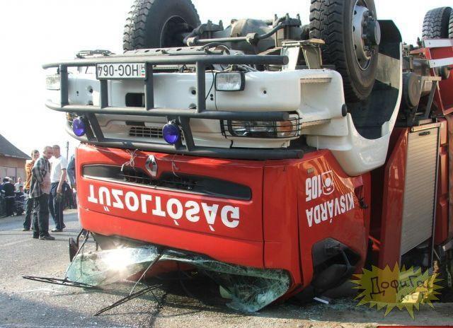 Серьезная авария на ровном месте