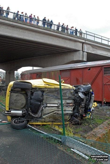 Стритрейсинг закончился трагически под мостом