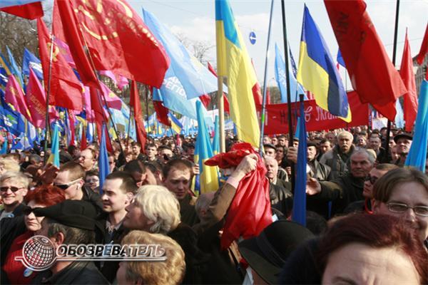 Уличные акции в Киеве продолжаются. Фоторепортаж