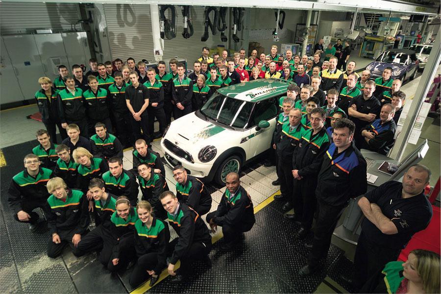 Mini выпустил миллионный автомобиль