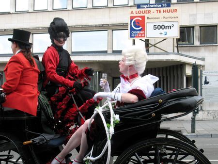 2 тисячі геїв та лесбійок вийшли на вулиці Брюсселя