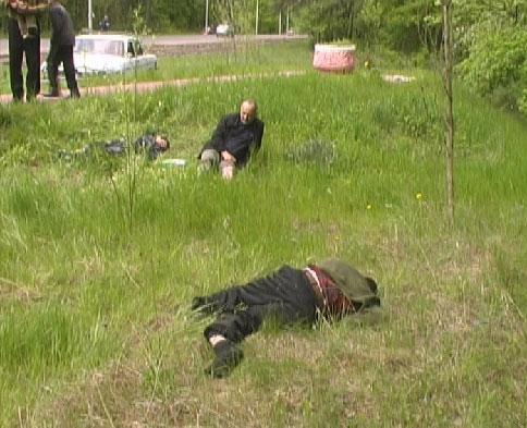 "ГАЗ" на полном ходу сбил выходящих из леса людей