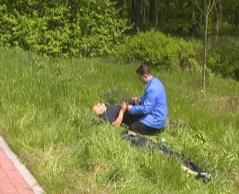 "ГАЗ" на полном ходу сбил выходящих из леса людей