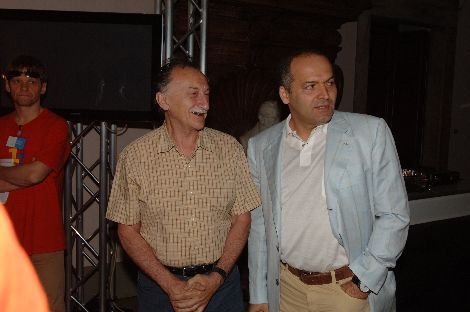 Венеция без шароварщины. Пинчук свел Табачника с Соросом