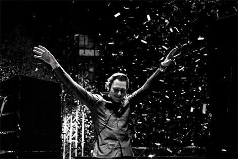 "Стихії життя" від DJ Tiesto - шоу світового рівня в Києві!