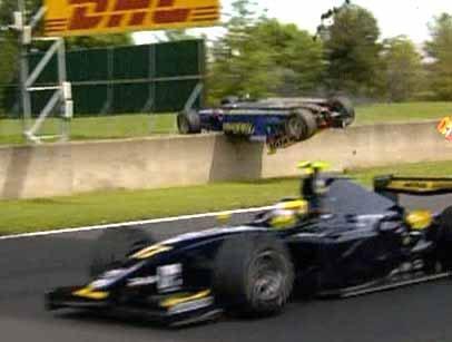Гонщик серии GP2 Эрнесто Визо попал в чудовищную аварию