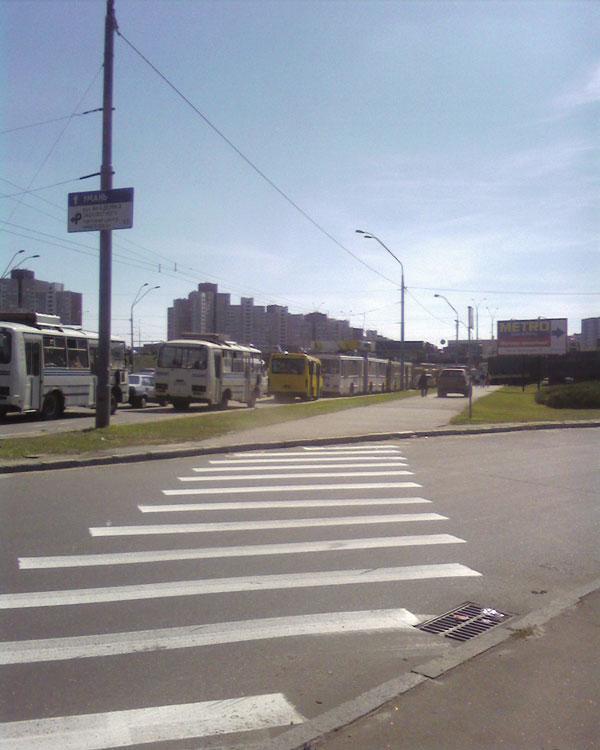 Пятничная пробка на Одесской площади. Выхода нет...