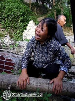 У Китаї обвалився міст. 65 людей зникли безвісти. ФОТО