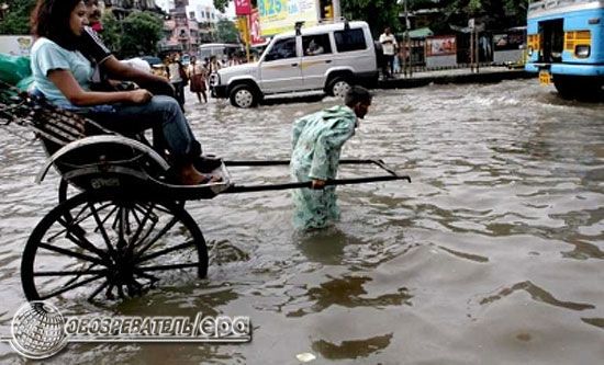 Жертвами наводнений в Индии стали более 400 человек. ФОТО