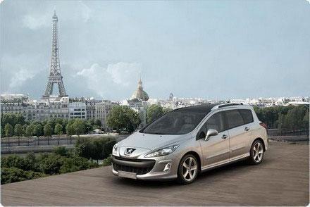 Peugeot выпустила универсал с панорамной крышей