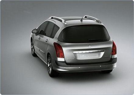 Peugeot выпустила универсал с панорамной крышей